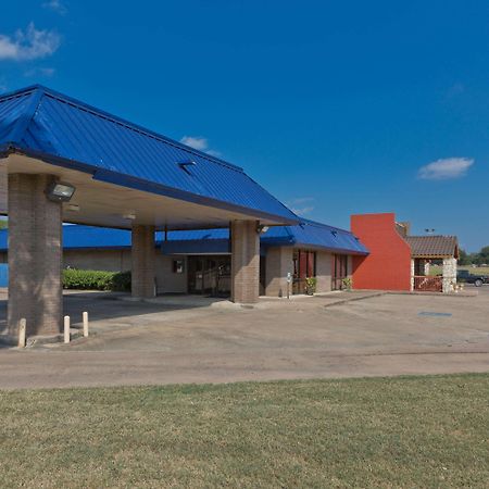 Knights Inn Brenham Esterno foto